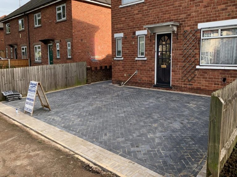 Charcoal Block Paving Driveway with Sidepath in Banbury
