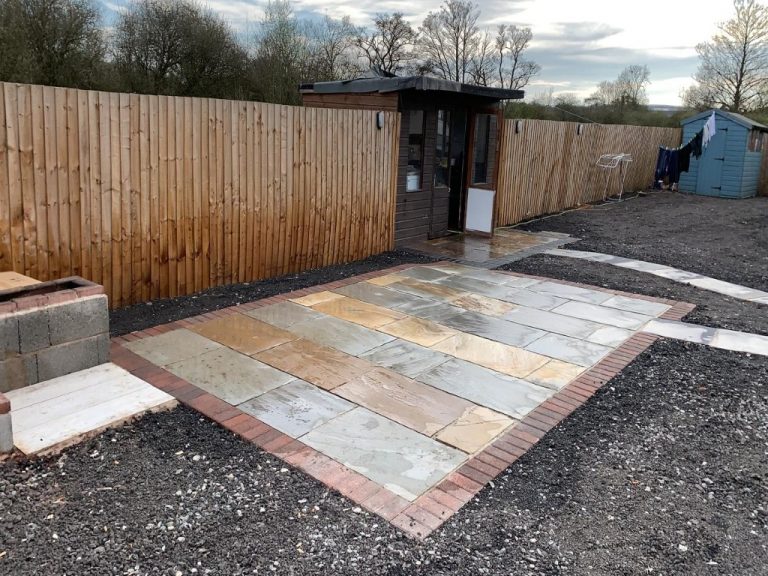 Indian Sandstone Patio Seating Area and Footpath in Banbury